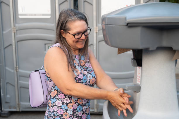 Best High-end porta potty rental  in Niverville, NY